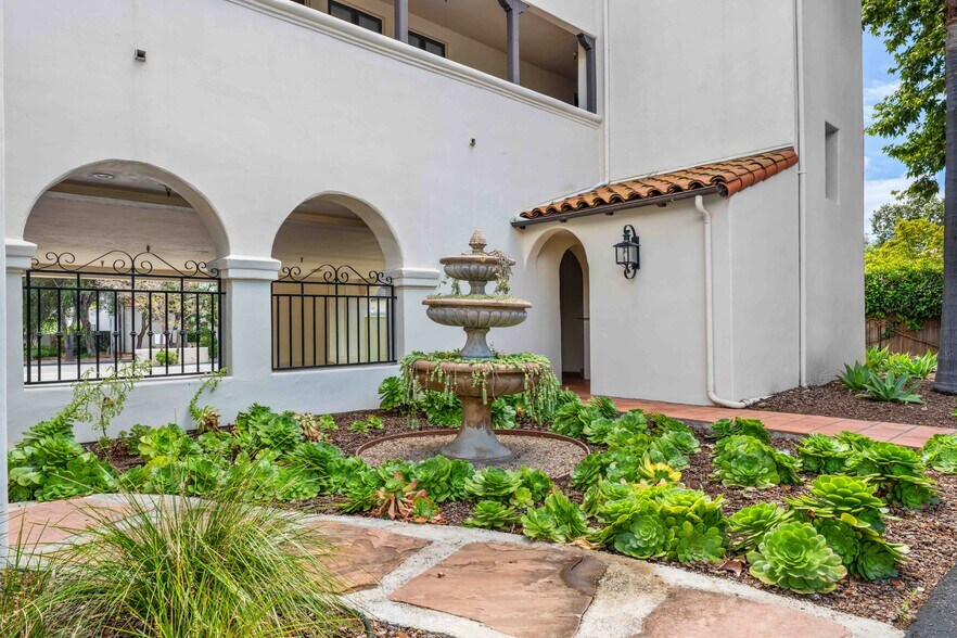 More Photos Of 504 W Pueblo St, Santa Barbara Medical For Sale