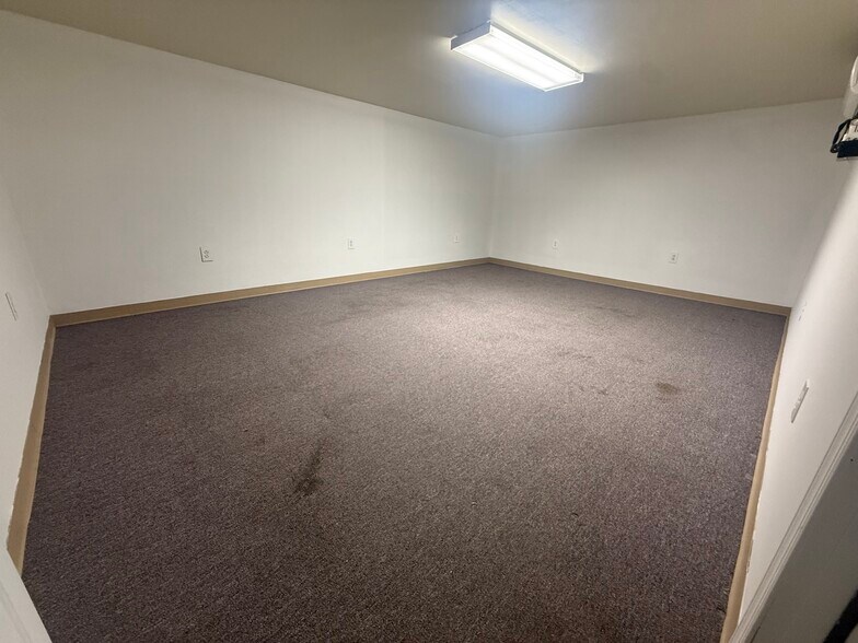 More Photos Of 8508 Lansdowne Ave, Upper Darby Township Freestanding For Sale