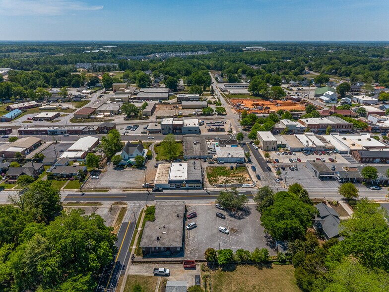 More Photos Of 201 S Weston St, Fountain Inn Office For Sale
