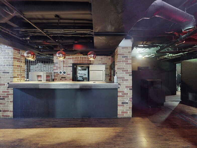 More Photos Of 66 Gerrard St E, Toronto Storefront Retail Office For Lease