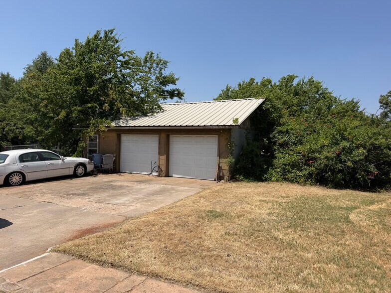More Photos Of 725 County Street, Tuttle Auto Salvage Facility For Sale
