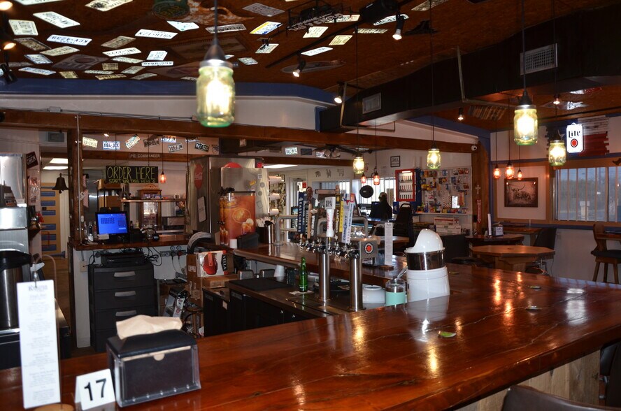 More Photos Of 2239 FM 3432, Adkins Freestanding For Sale