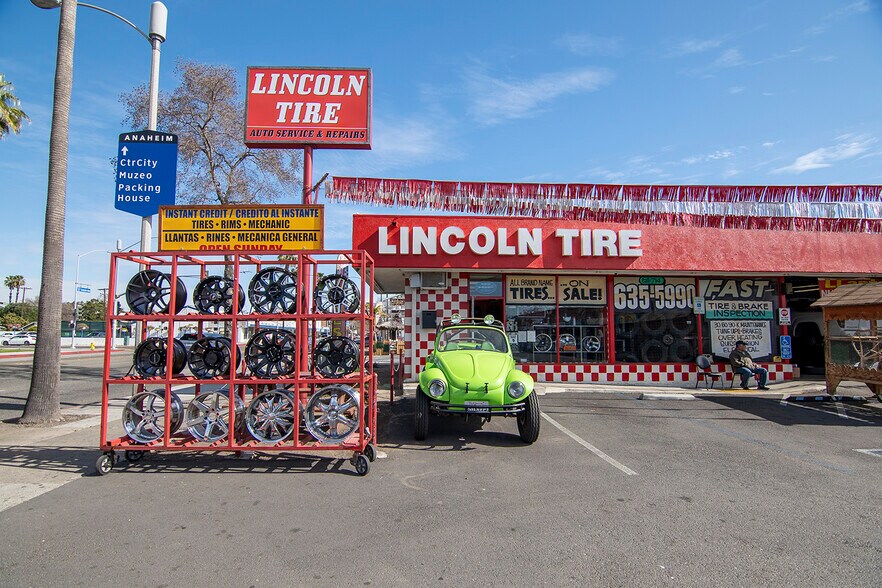 More Photos Of 808 W Lincoln Ave, Anaheim Auto Repair For Sale