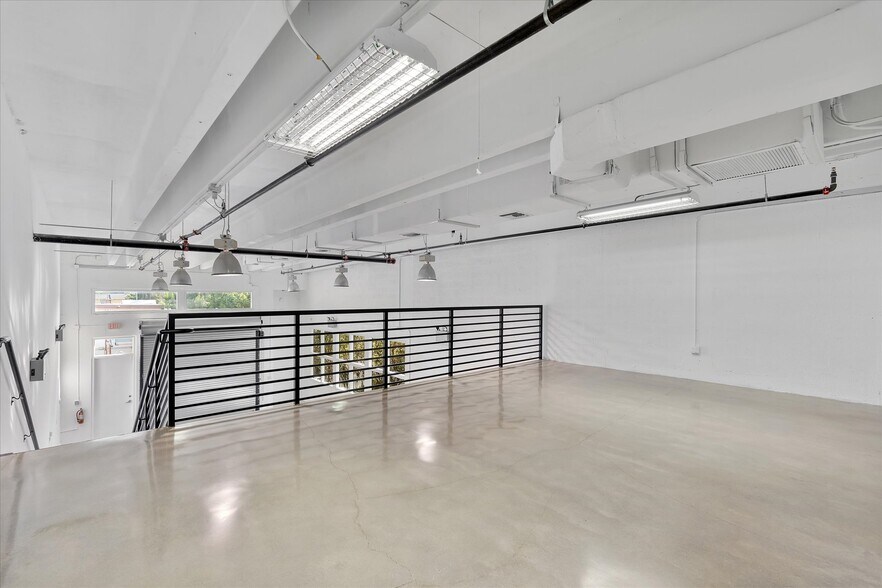 More Photos Of 64 NW 54th St, Miami Loft Creative Space For Sale