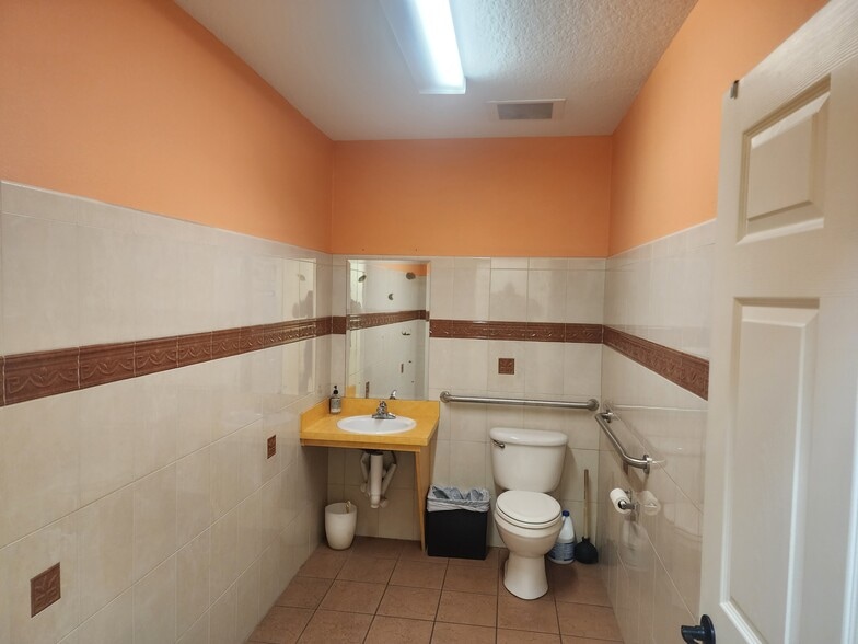 More Photos Of 2344 Crestover Ln, Wesley Chapel Medical For Lease