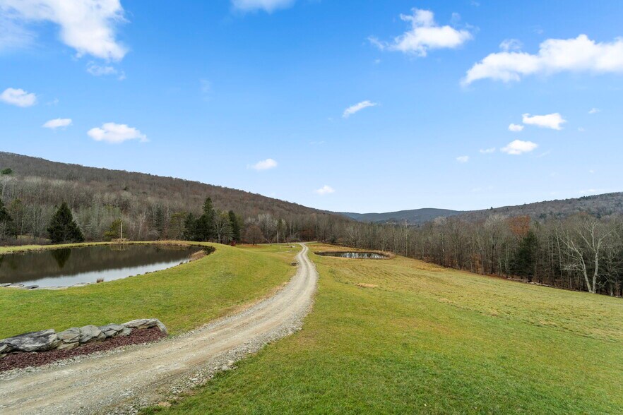 More Photos Of 365 Meade Rd, Susquehanna Specialty For Sale