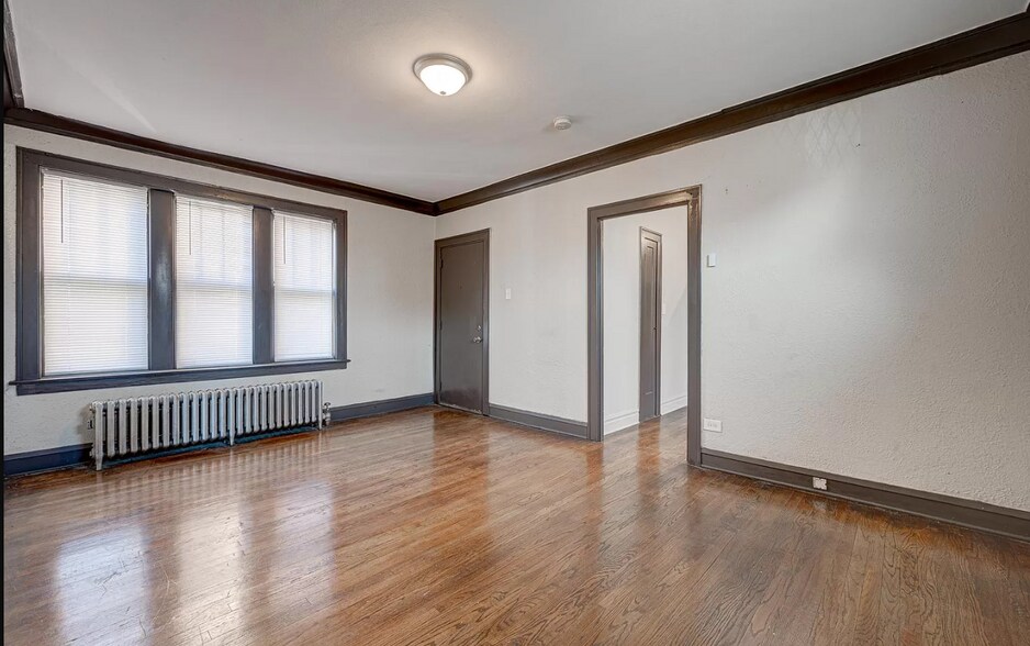 More Photos Of 11343 S King Dr, Chicago Apartments For Sale