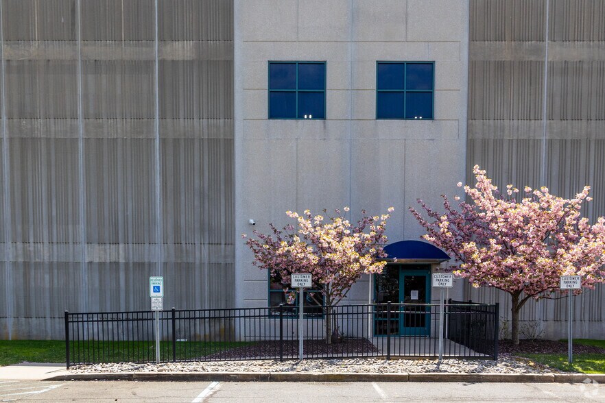 More Photos Of 1 Matrix Dr, Monroe Township Warehouse For Lease