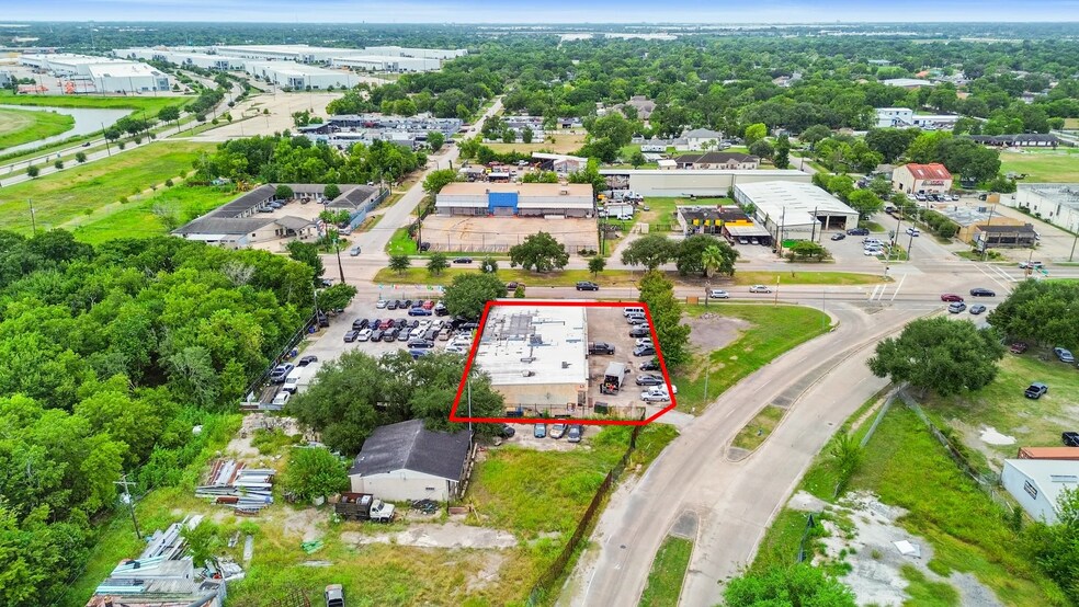 More Photos Of 14613 S Post Oak Rd, Houston Restaurant For Sale