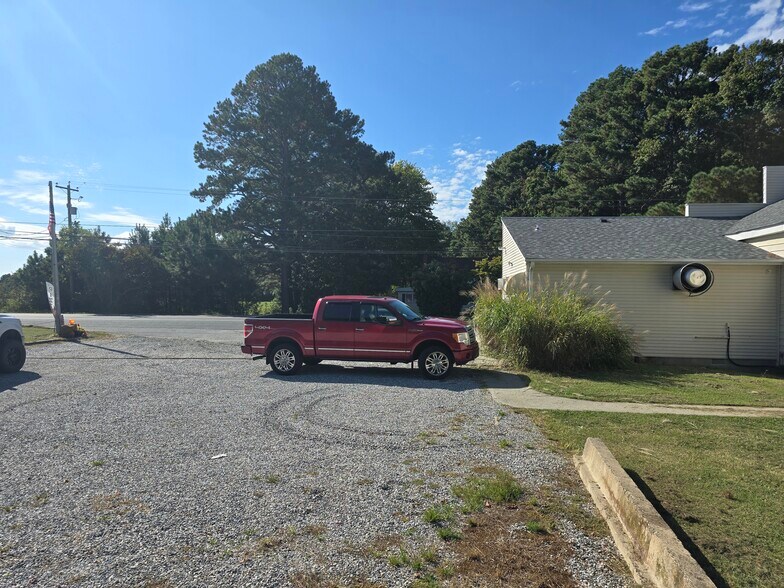 More Photos Of 20835 Nanticoke Rd, Bivalve Convenience Store For Sale