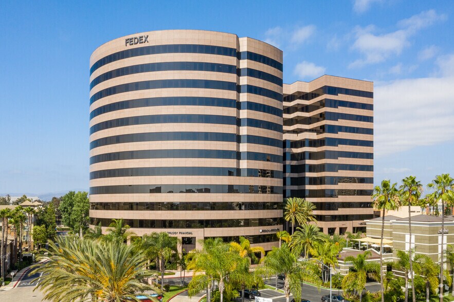 More Photos Of 2601-2603 Main St, Irvine Unknown For Lease