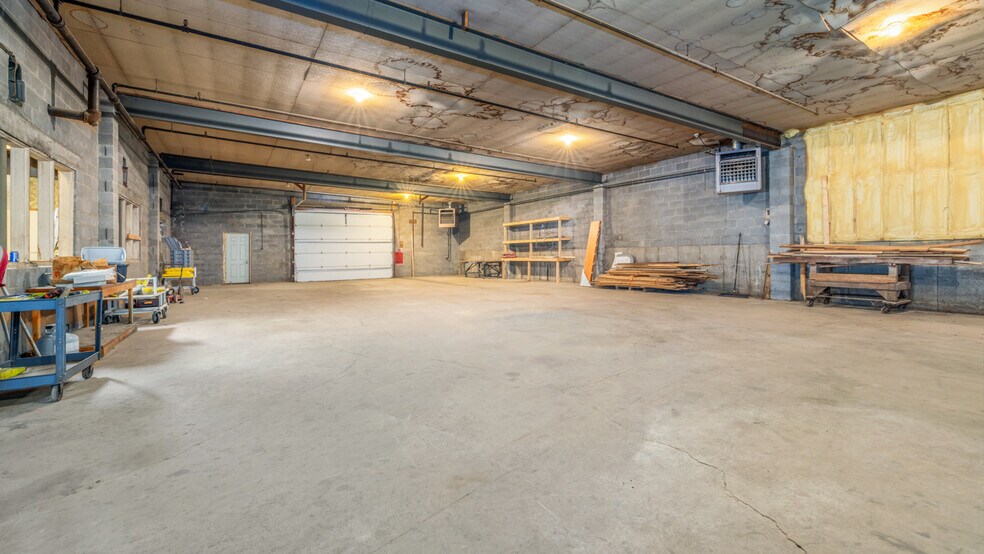 More Photos Of 106 E Smith St, Iron Mountain Distribution For Sale
