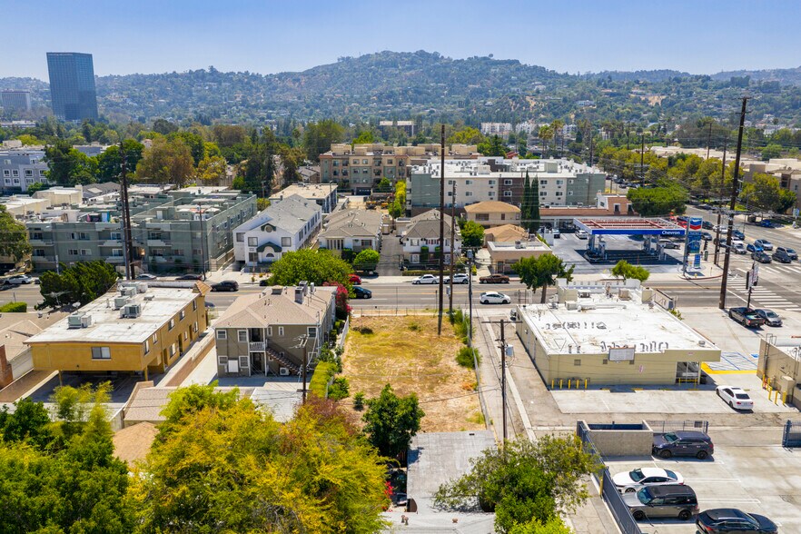 More Photos Of 10945 Moorpark St, North Hollywood Land For Sale