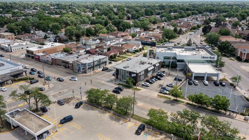 More Photos Of 5151 N Harlem Ave, Chicago Medical For Sale