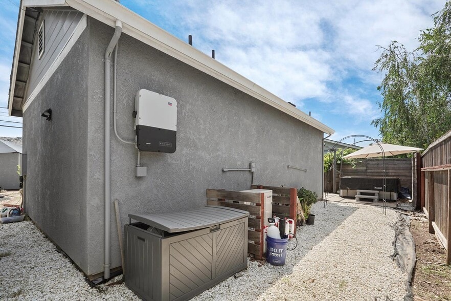 More Photos Of 595 E Augusta St, Woodbridge Apartments For Sale