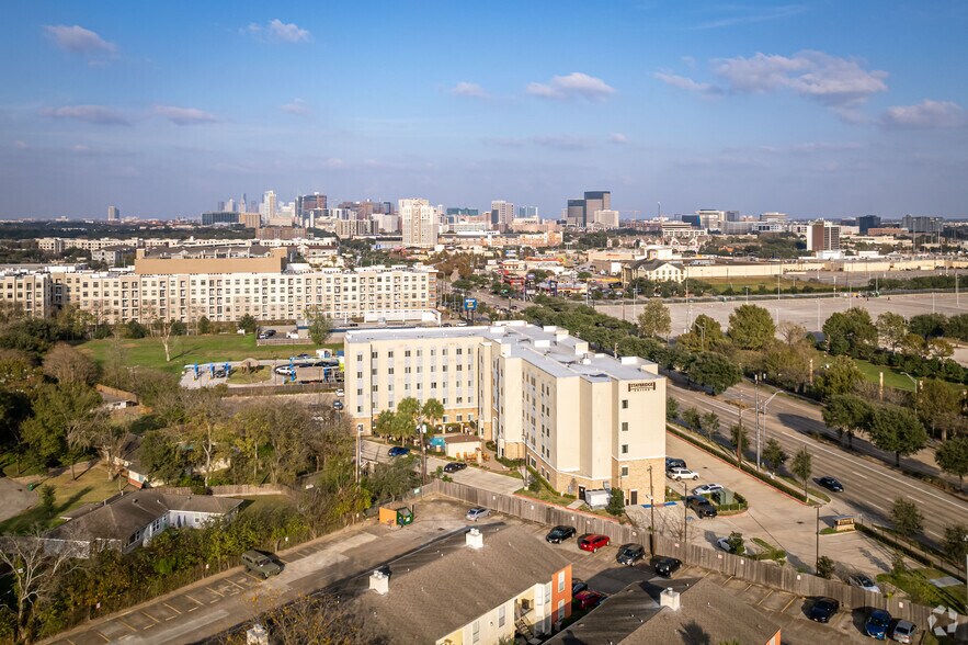 More Photos Of 9000 Main St, Houston Hotel For Sale