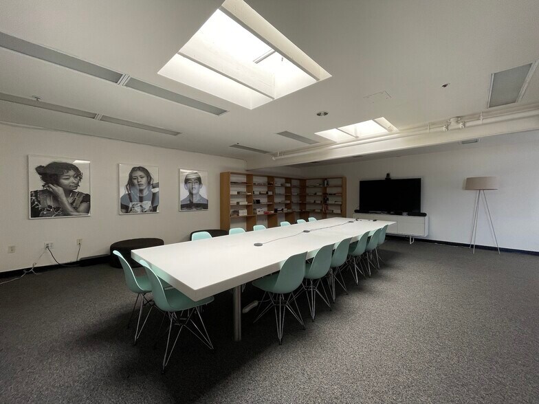 More Photos Of 2390 4th St, Berkeley Office For Lease