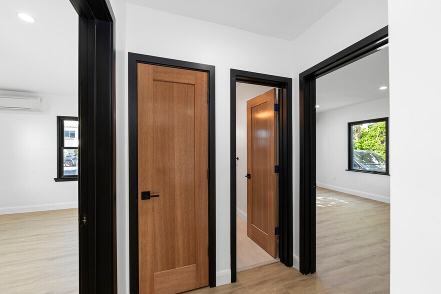 More Photos Of 2625 Chariton St, Los Angeles Apartments For Sale