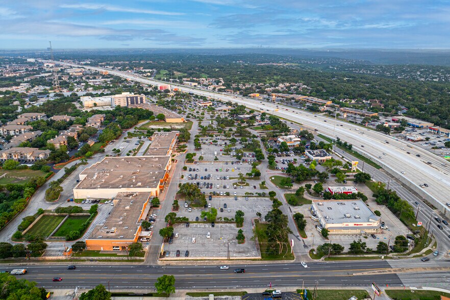 More Photos Of 13435 N Highway 183, Austin Unknown For Lease