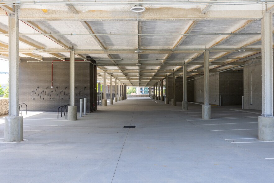 More Photos Of 709 Technology Dr, Pittsburgh Research And Development For Lease