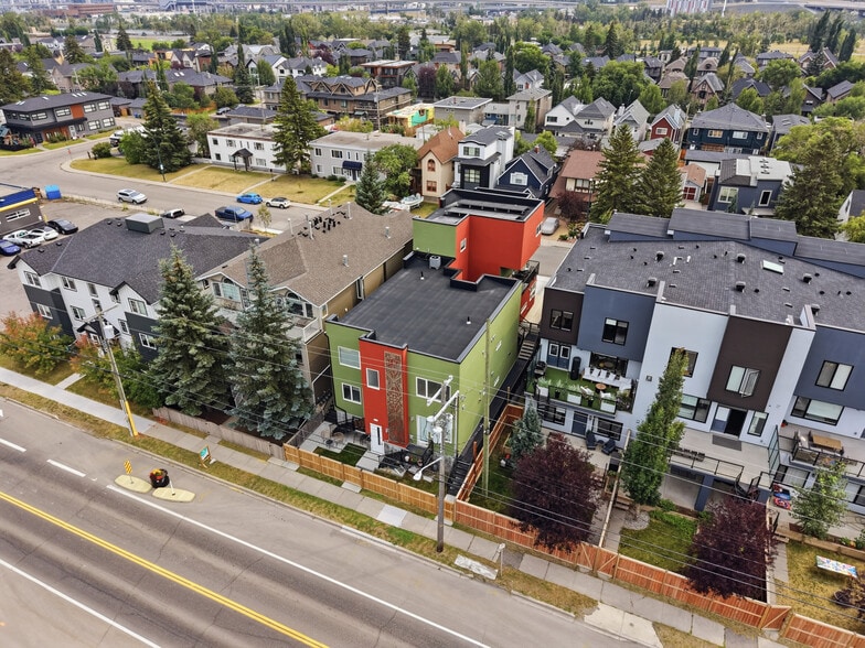 More Photos Of 2226 Westmount Rd NW, Calgary Apartments For Sale
