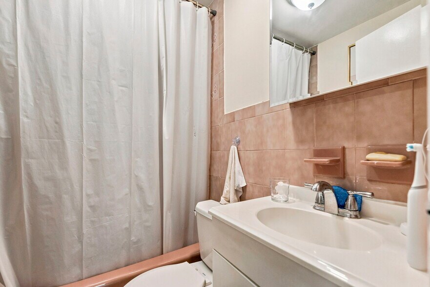 More Photos Of 204 3rd St, Hoboken Storefront Retail Residential For Sale