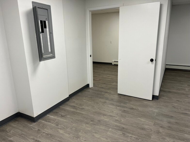 More Photos Of 92-29 Queens Blvd, Rego Park Apartments For Lease