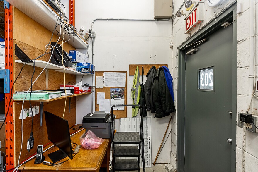 More Photos Of 19736 98th Ave, Langley Twp Warehouse For Sale