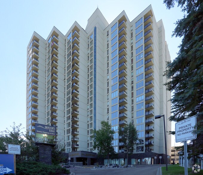 Primary Photo Of 10149-10159 Saskatchewan Dr NW, Edmonton Apartments For Lease