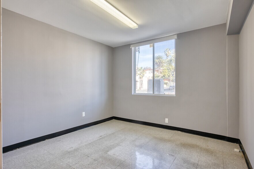 More Photos Of 2502 W 3rd St, Los Angeles Medical For Sale