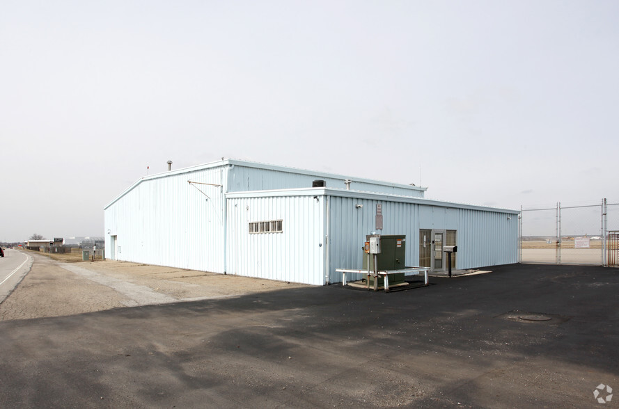 Primary Photo Of 4800 E 5th Ave, Columbus Airplane Hangar For Lease