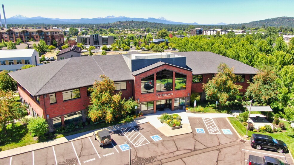 More Photos Of 320 SW Upper Terrace Dr, Bend Office For Lease