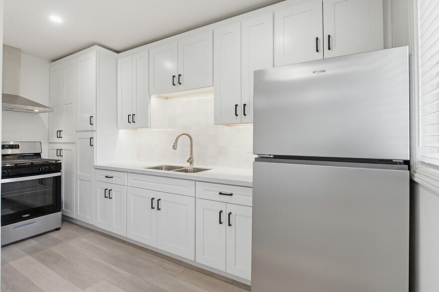 More Photos Of 413 S Myers St, Oceanside Apartments For Sale