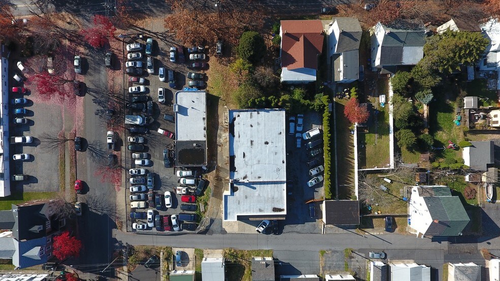 More Photos Of 911 Orchard St, Bethlehem Auto Repair For Lease