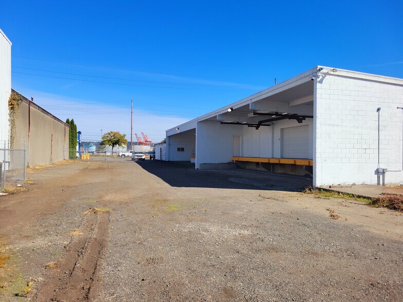 More Photos Of 1938 Milwaukee Way, Tacoma Warehouse For Lease