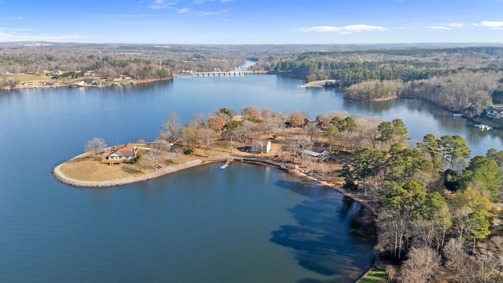 More Photos Of 6692 Valwood Rd, Conover Specialty For Sale