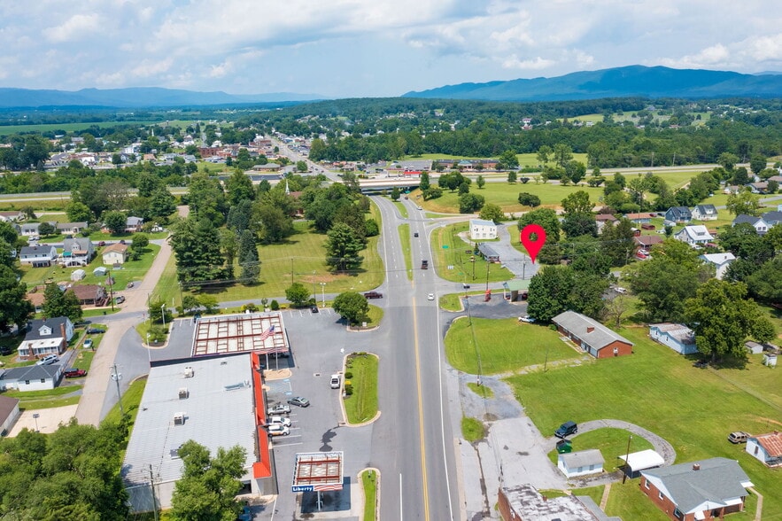 More Photos Of 117 South East Side Hwy, Elkton Carwash For Sale