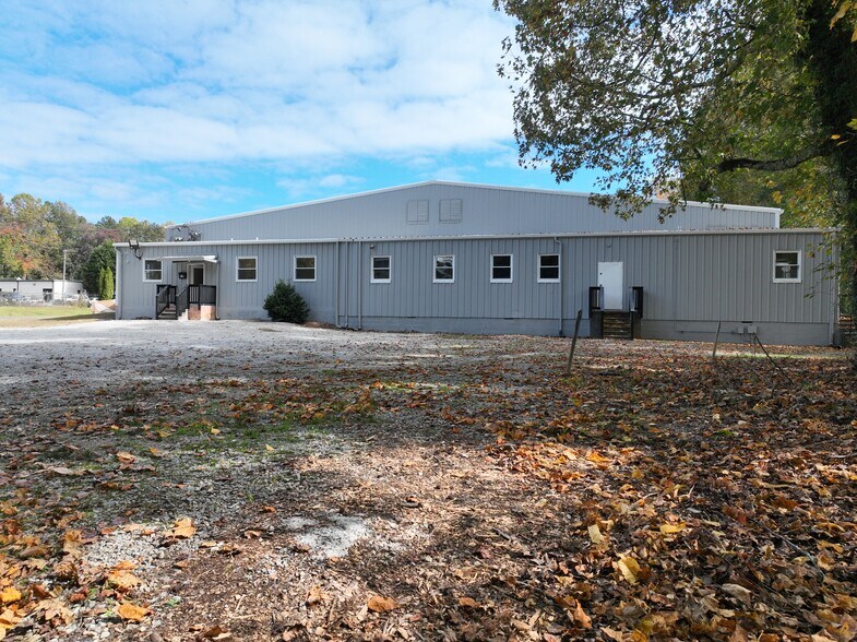 More Photos Of 4179 Vansant Rd, Douglasville Warehouse For Lease