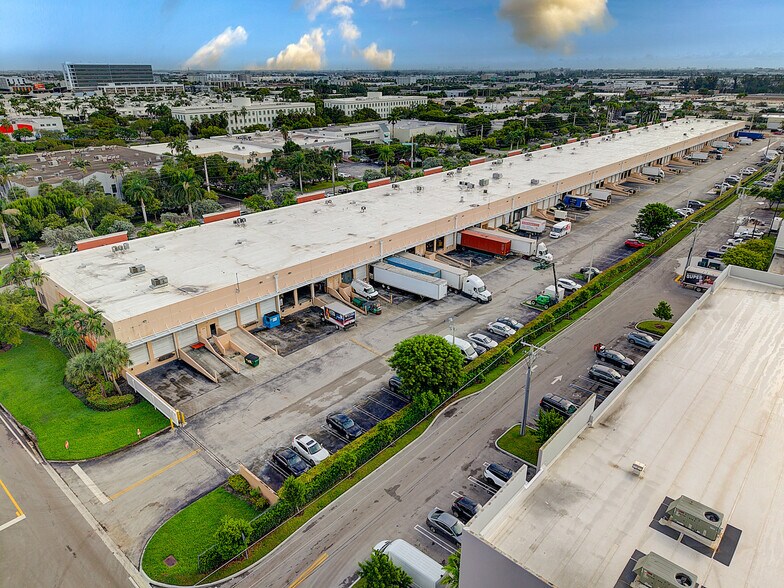 More Photos Of 8200-8358 NW 30th Ter, Doral Warehouse For Lease
