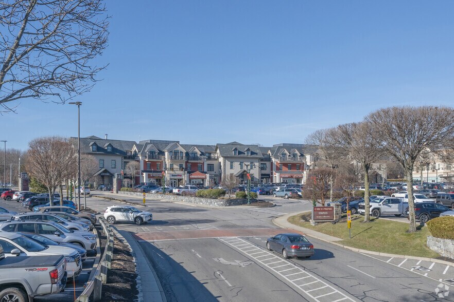 More Photos Of 1000 Chapel View Blvd, Cranston Apartments For Lease