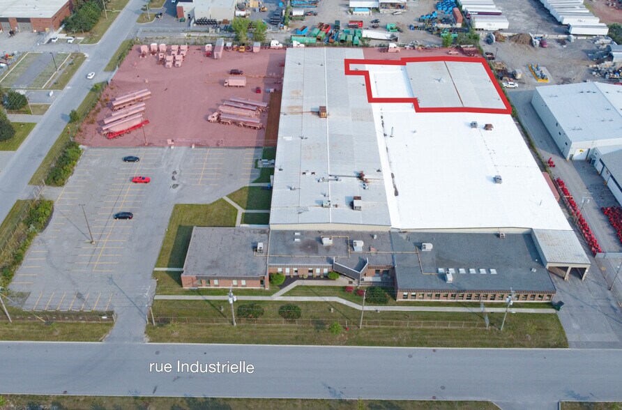 More Photos Of 1265-1325 Rue Industrielle, La Prairie Warehouse For Lease