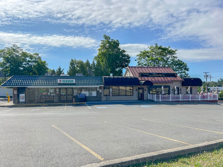 Primary Photo Of 118 Godwin Ave, Midland Park Convenience Store For Sale