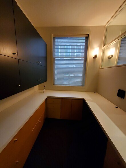 More Photos Of 235 E 58th St, New York Storefront Retail Residential For Sale