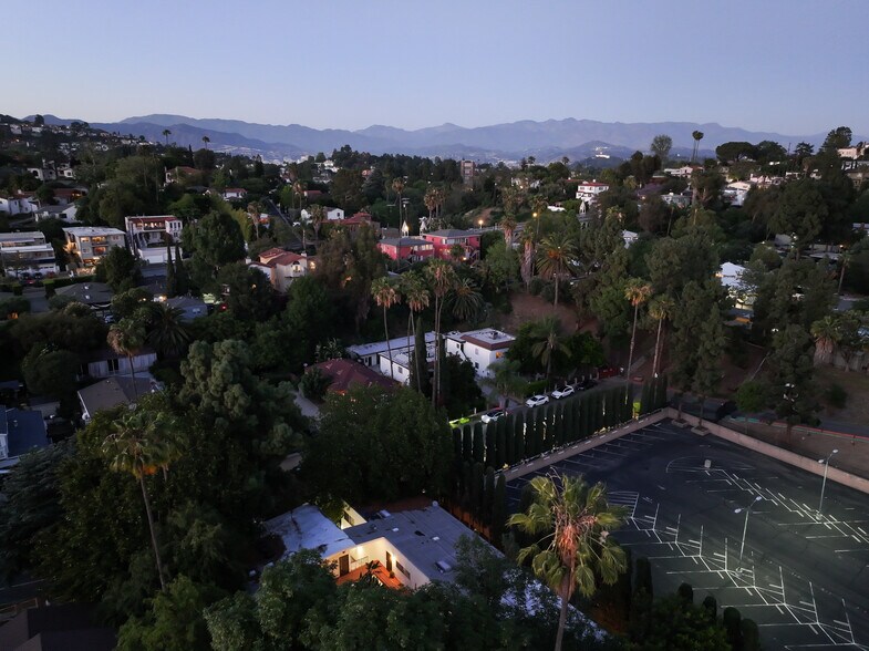 More Photos Of 4208 Russell Ave, Los Angeles Apartments For Sale