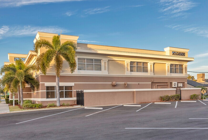 More Photos Of 501 S Lincoln Ave, Clearwater Medical For Lease