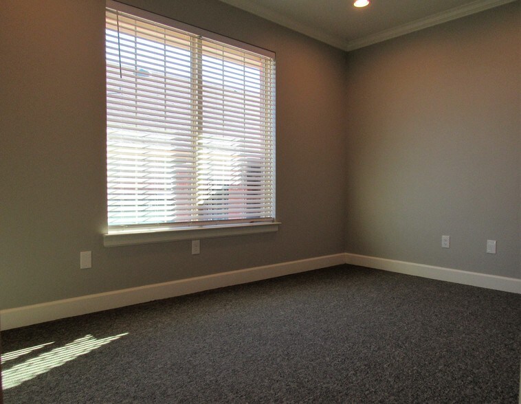 More Photos Of 8951 Collin McKinney Pky, McKinney Medical For Lease