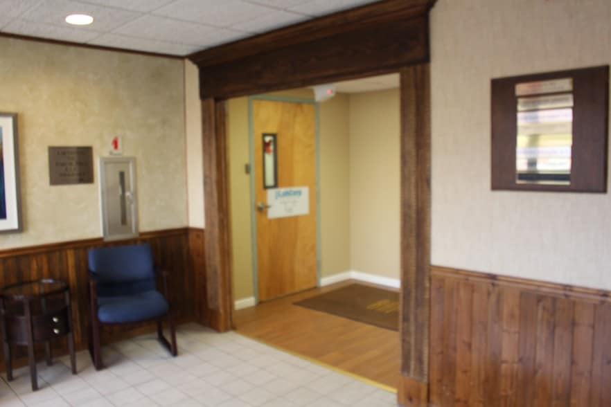 More Photos Of 2509 Park Ave, South Plainfield Office For Lease