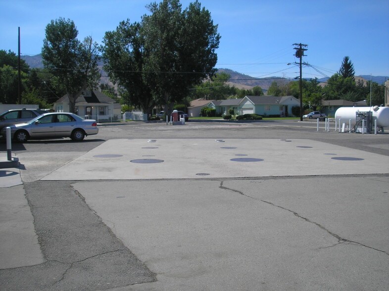 More Photos Of 1600 N Carson St, Carson City Service Station For Sale