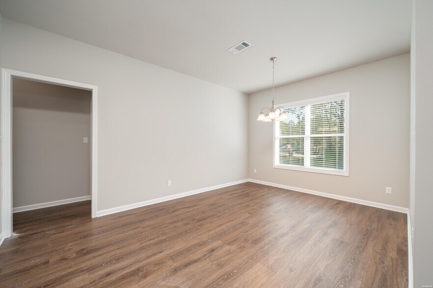 More Photos Of 102 & 106 Cheyenne St, Hot Springs National Park Apartments For Sale
