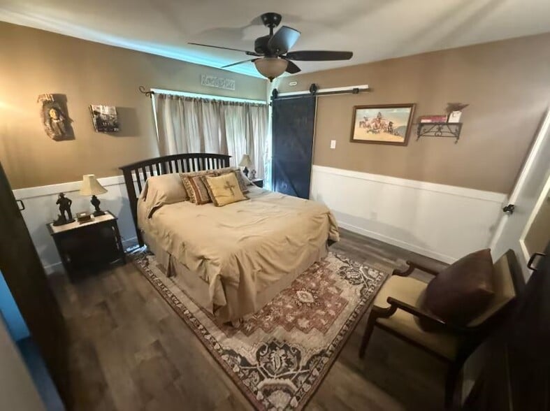 More Photos Of 311 Old Mill Rd, Rhome Restaurant For Sale